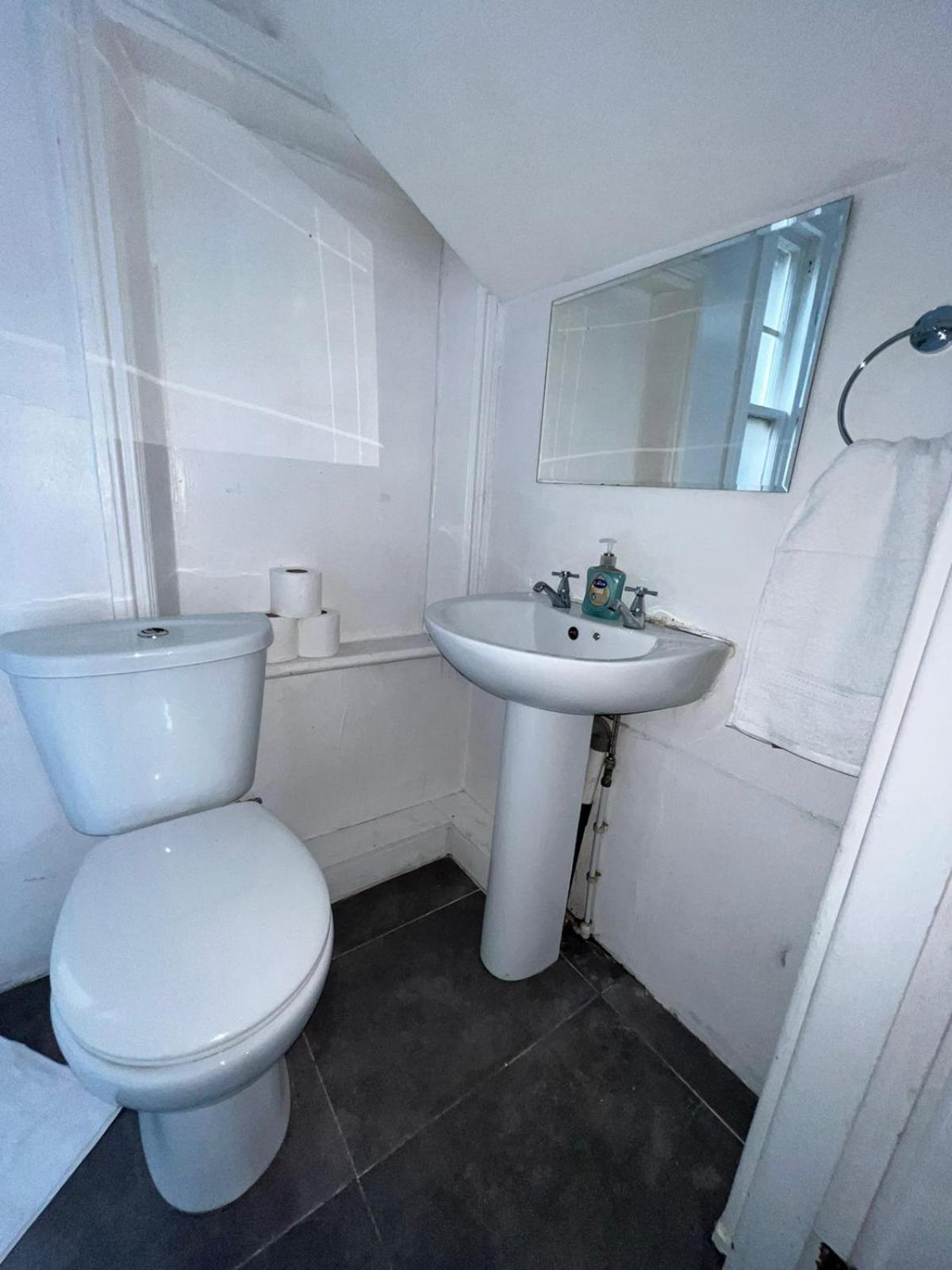 Islington Budget Guesthouse Лондон Екстериор снимка