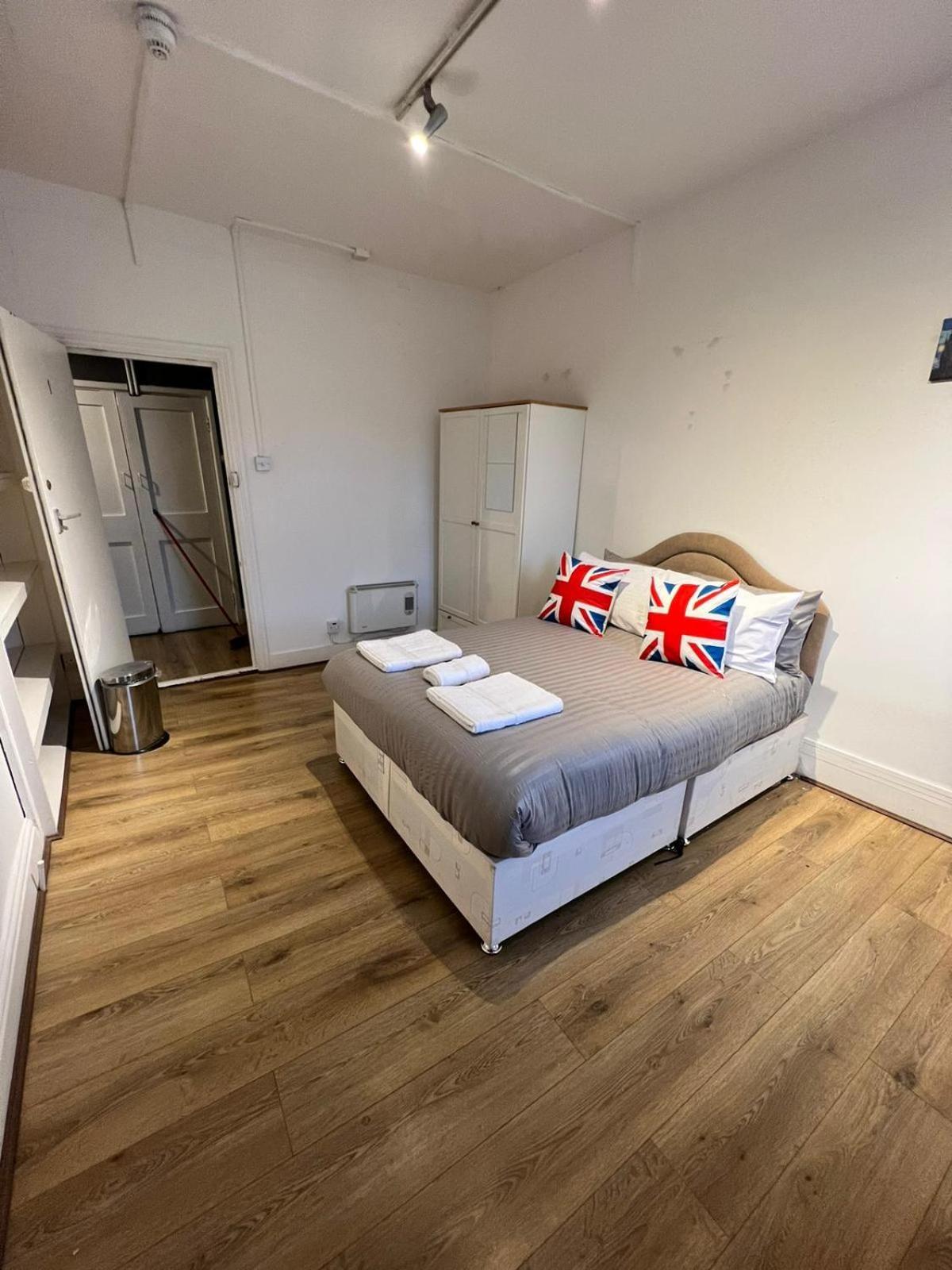 Islington Budget Guesthouse Лондон Екстериор снимка